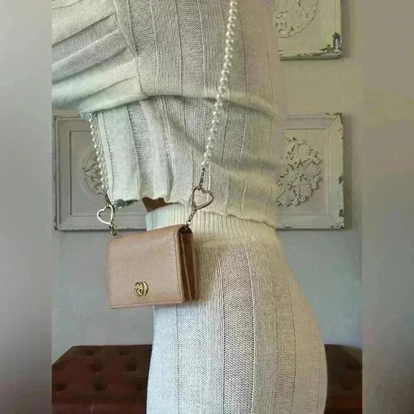 Authentic Gucci compact wallet  Pink Beige - Picture 3 of 13